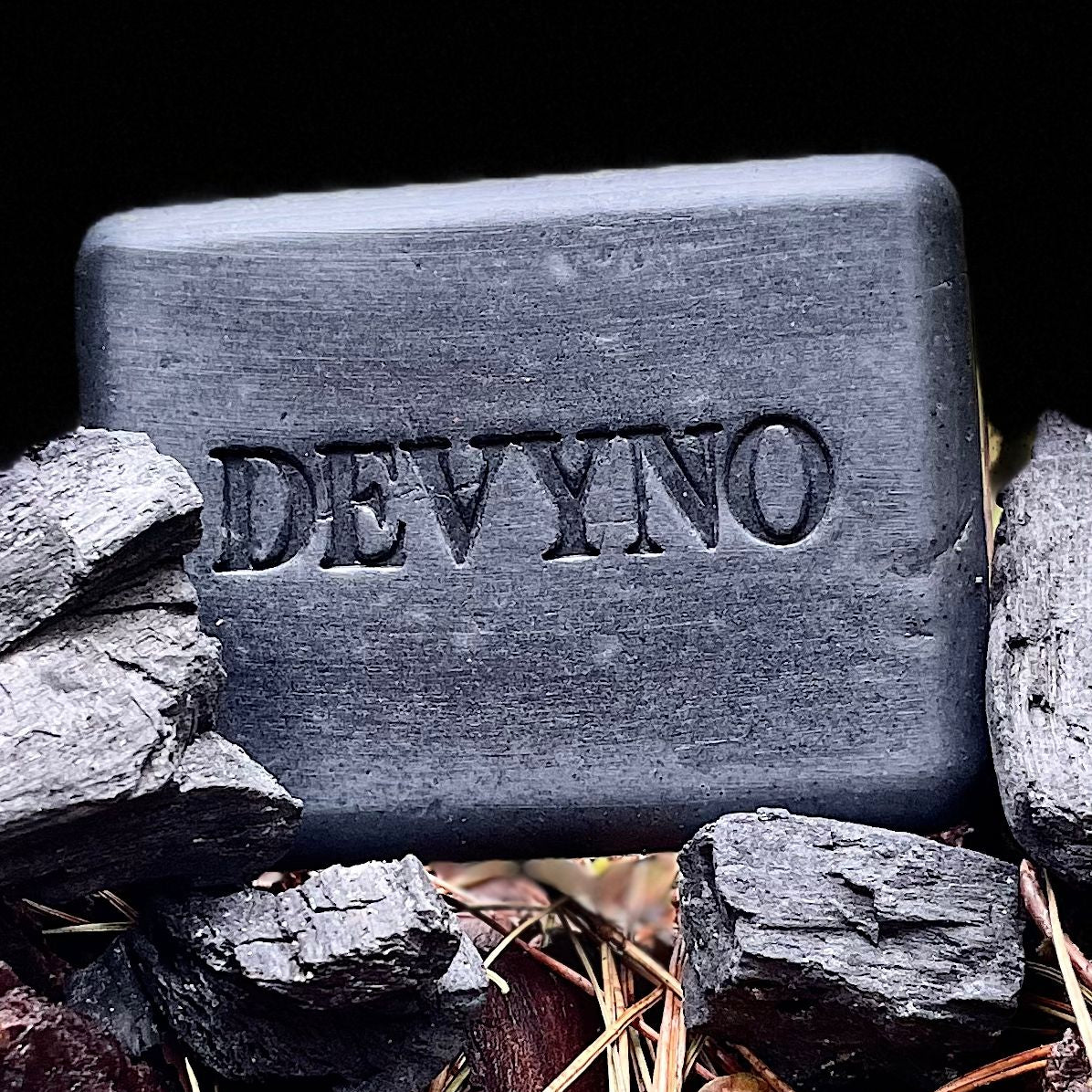 DEVYNO Carbón Crudo | Jabón detox natural